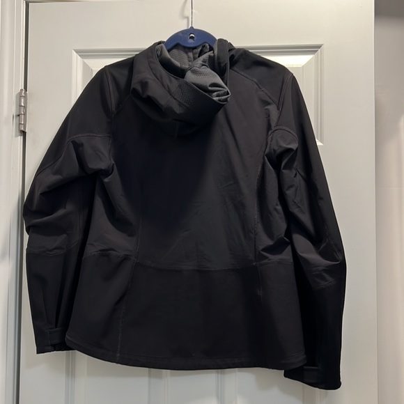 Eddie Bauer Women’s Wind/Water Resistant Jacket size M - Picture 2 of 2